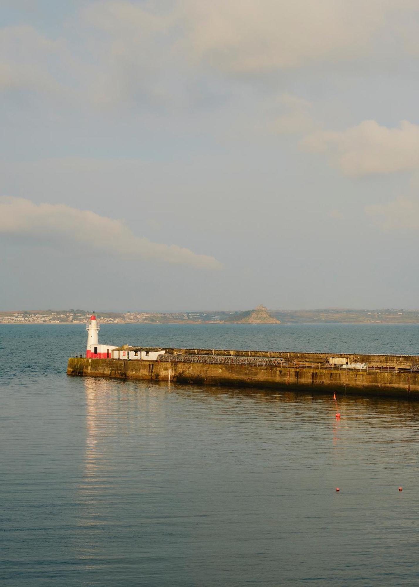 1-Bed Luxury Seafront Cabin In Heart Of Newlyn, Mousehole Luaran gambar